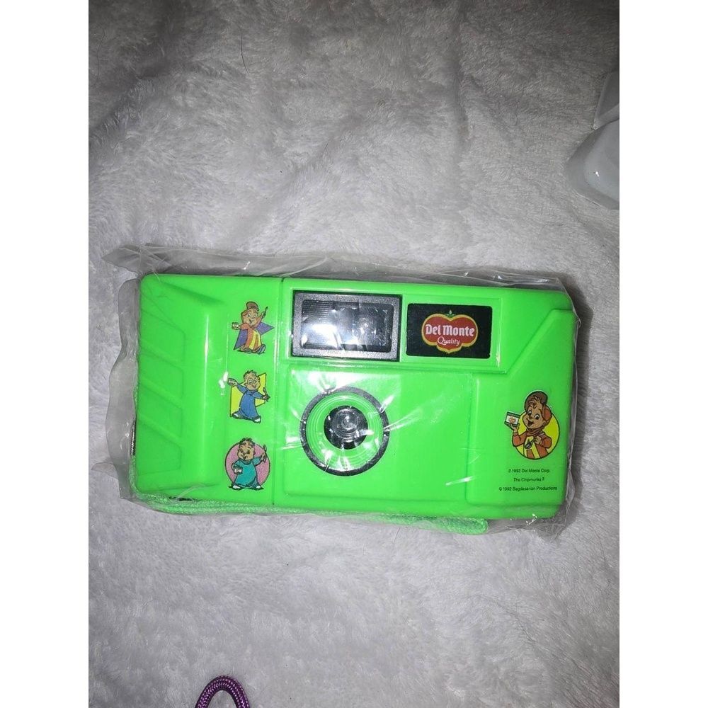 NEW Del Monte Alvin Chipmunks 110 Film Camera Neon Green Collectible Box Damage - Picture 2 of 6